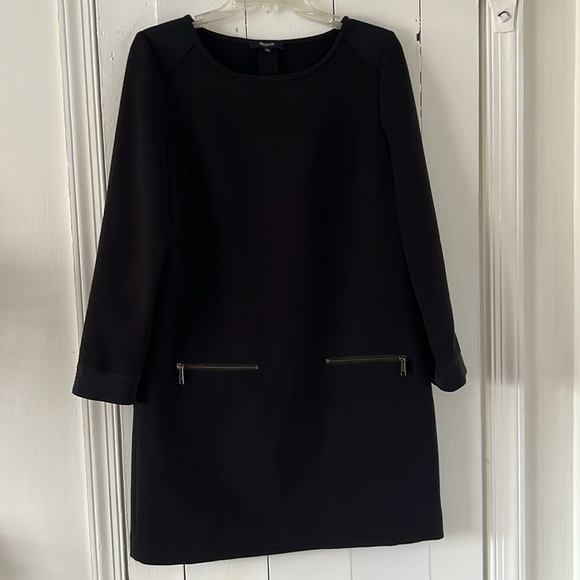 Madewell Zip Pocket Shift Dress - Picture 3 of 7